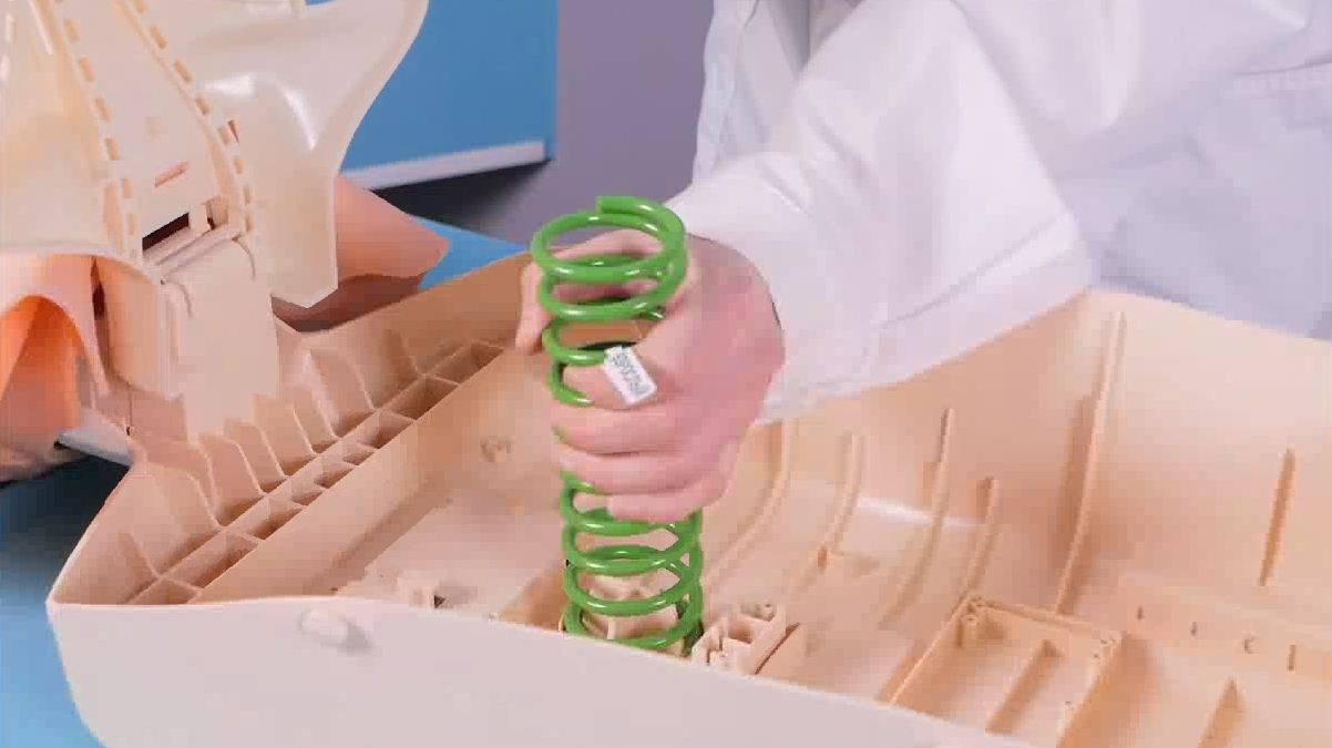 Тренажер-манекен пострадавшего (женщина) для отработки приемов сердечно-легочной реанимации со светозвуковой индикацией «Анастасия» — купить в МЕДСЕТ