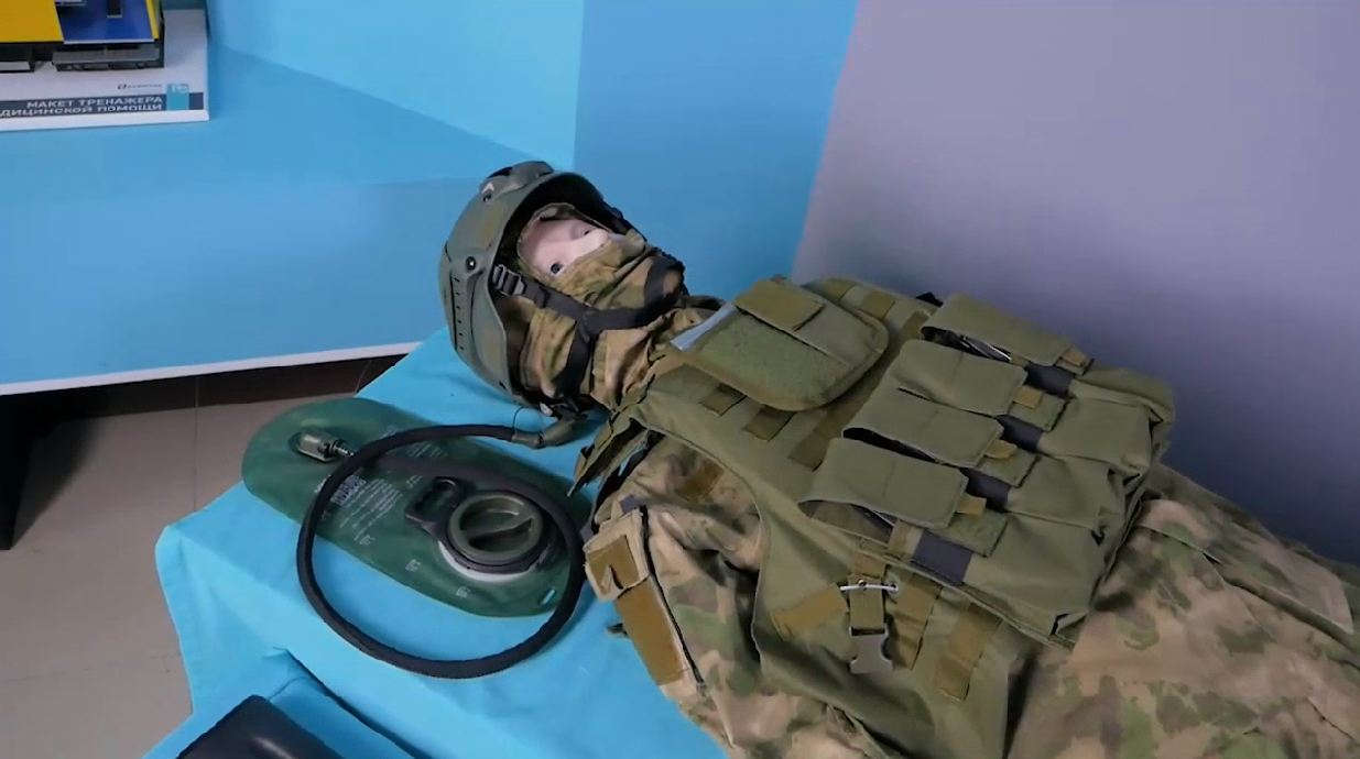 Тренажер-манекен взрослого пострадавшего для отработки навыков первой помощи при боевых действиях Слава; 90 кг — купить в МЕДСЕТ