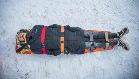 Щит спинальный иммобилизационный с фиксатором головы и ременной системой (комплект) — купить в МЕДСЕТ