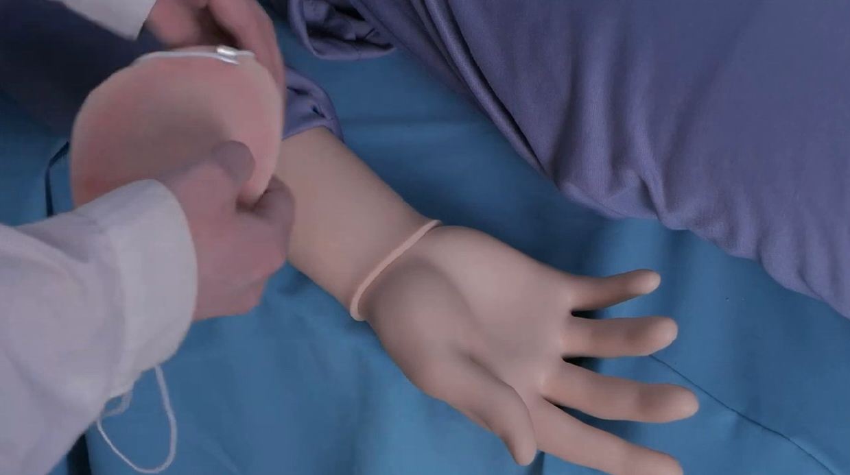 Многофункциональный робот-симулятор пациента с системой мониторинга основных жизненных показателей — купить в МЕДСЕТ