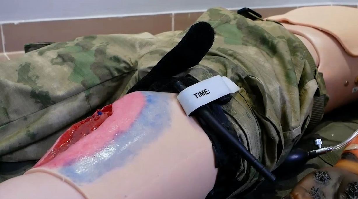 Тренажер-манекен взрослого пострадавшего для отработки навыков первой помощи при боевых действиях Слава; 90 кг — купить в МЕДСЕТ