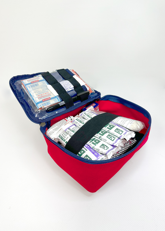 Аптечка для оказания первой помощи «Универсальная» в сумке-чехле «Волонтер-6» — купить в МЕДСЕТ