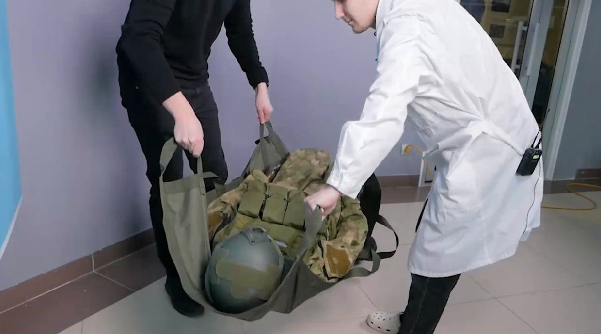 Тренажер-манекен взрослого пострадавшего для отработки навыков первой помощи при боевых действиях Слава; 90 кг — купить в МЕДСЕТ