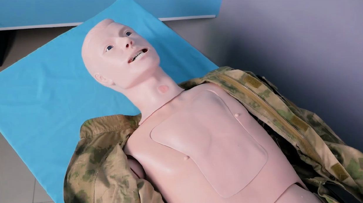 Тренажер-манекен взрослого пострадавшего для отработки навыков первой помощи при боевых действиях Слава; 90 кг — купить в МЕДСЕТ