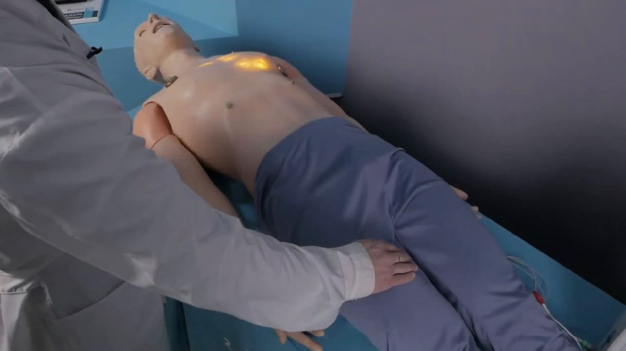 Многофункциональный робот-симулятор пациента с системой мониторинга основных жизненных показателей — купить в МЕДСЕТ