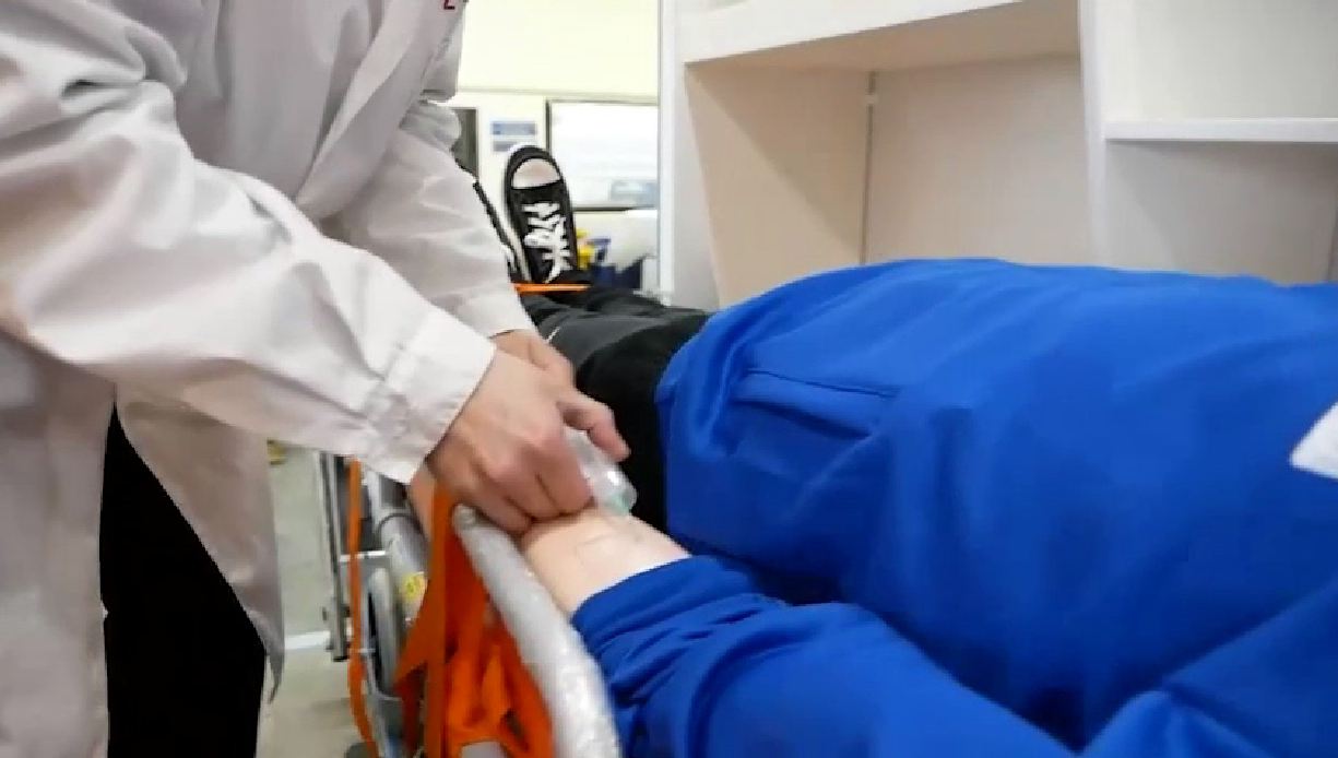 Тренажерный комплекс "Макет автомобиля скорой медицинской помощи" с имитацией движения (установленный на динамической платформе) — купить в МЕДСЕТ