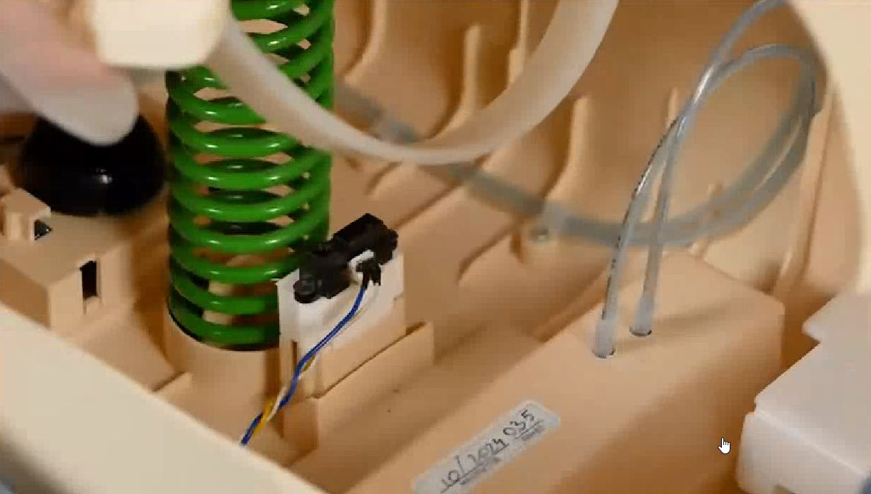 Тренажер-манекен пострадавшего для отработки приемов сердечно-легочной реанимации со светозвуковой индикацией и контроллером «Александр-6» — купить в МЕДСЕТ