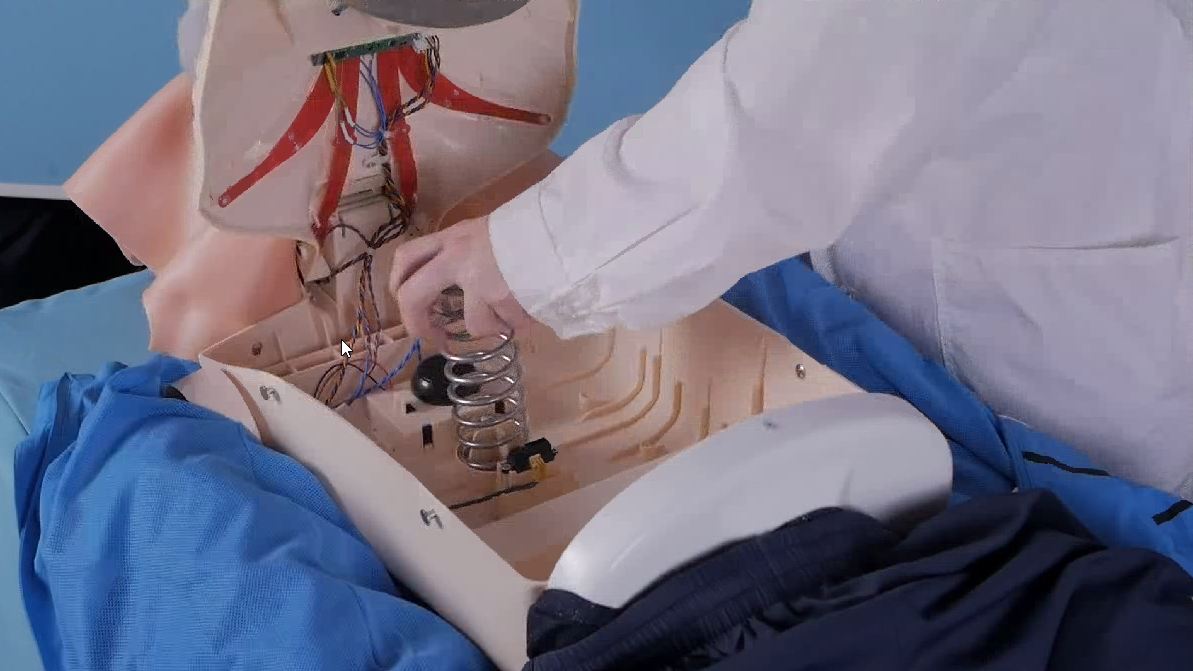 Робот-тренажер манекен "Антон-2" — купить в МЕДСЕТ