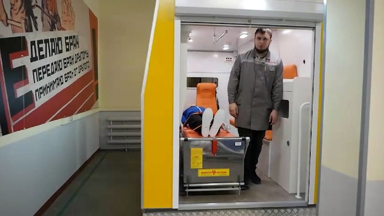 Тренажерный комплекс "Макет автомобиля скорой медицинской помощи" с имитацией движения (установленный на динамической платформе) — купить в МЕДСЕТ