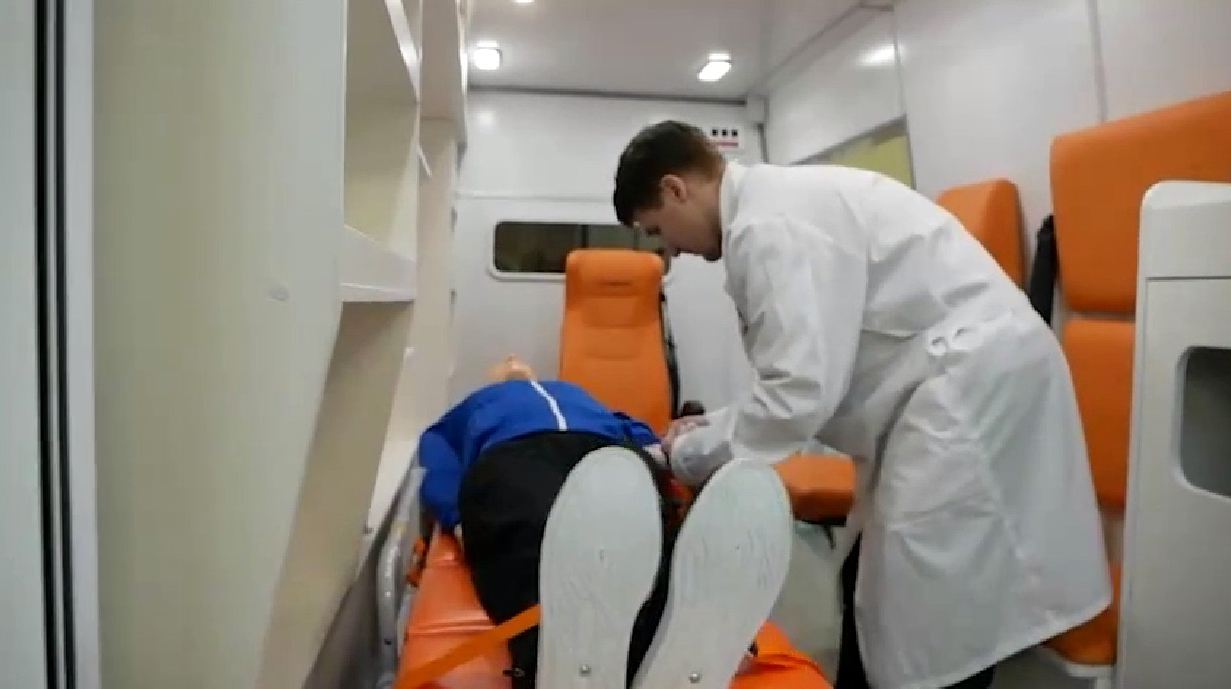 Тренажерный комплекс "Макет автомобиля скорой медицинской помощи" с имитацией движения (установленный на динамической платформе) — купить в МЕДСЕТ