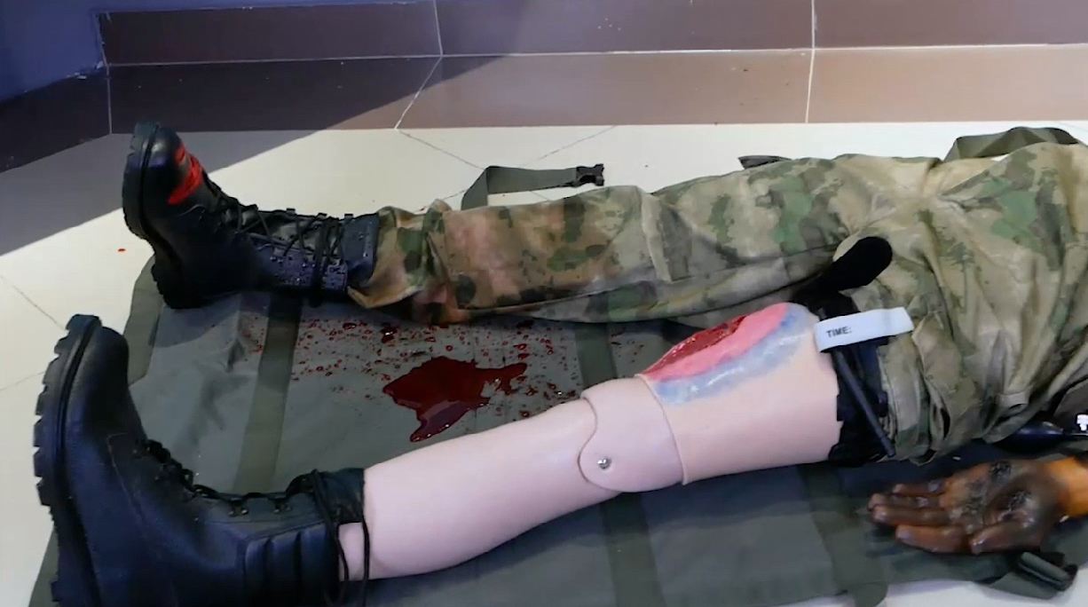 Тренажер-манекен взрослого пострадавшего для отработки навыков первой помощи при боевых действиях Слава; 90 кг — купить в МЕДСЕТ