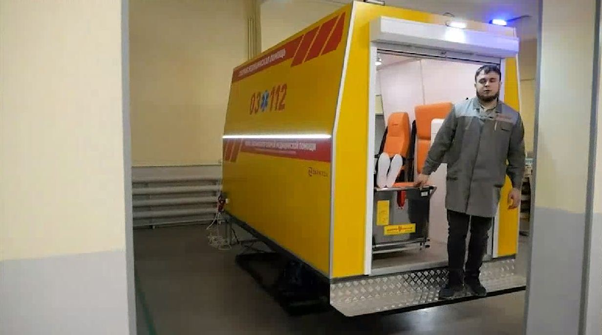 Тренажерный комплекс "Макет автомобиля скорой медицинской помощи" с имитацией движения (установленный на динамической платформе) — купить в МЕДСЕТ