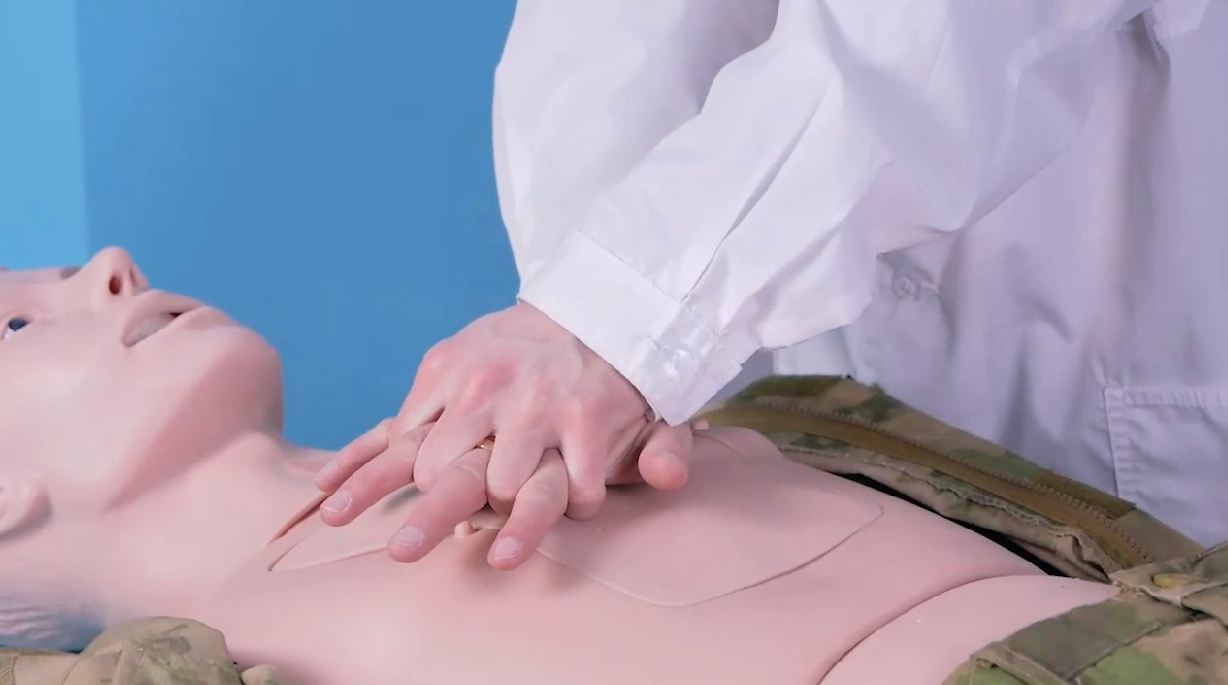 Тренажер-манекен взрослого пострадавшего для отработки навыков первой помощи при боевых действиях Слава; 90 кг — купить в МЕДСЕТ