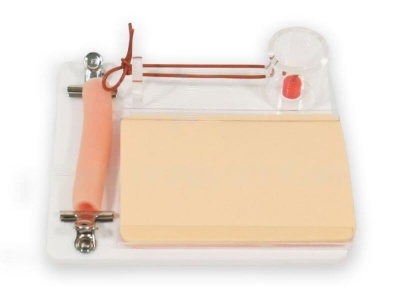 Тренажер хирургических вмешательств при поверхностных поражениях разной этиологии ТБН-1.04 — купить в МЕДСЕТ